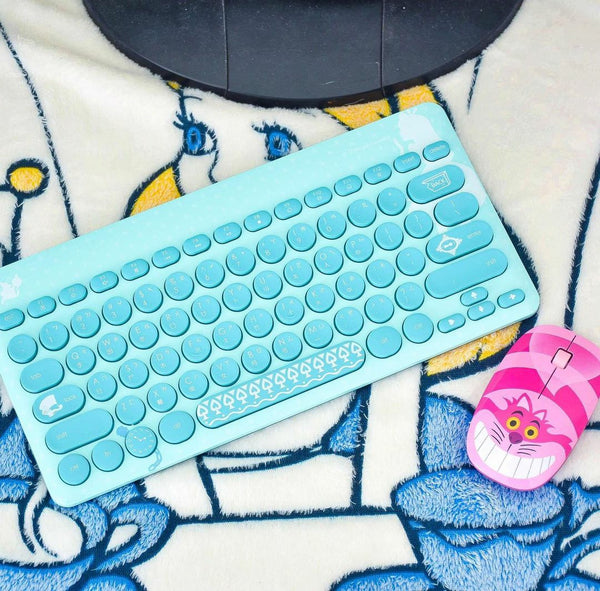 Aqua blue keyboard from Alice in Wonderland - Fantasyusb