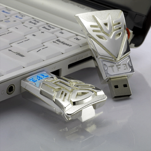 Transformers Autobot vs Decepticons Flash Drive By Hasbro Beer Opener - Fantasyusb